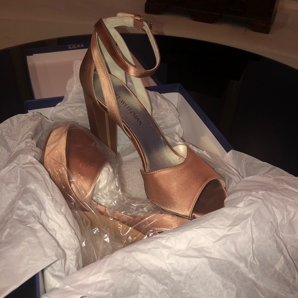 Womens size 10 Stuart Weitzman - Picture 5 of 8